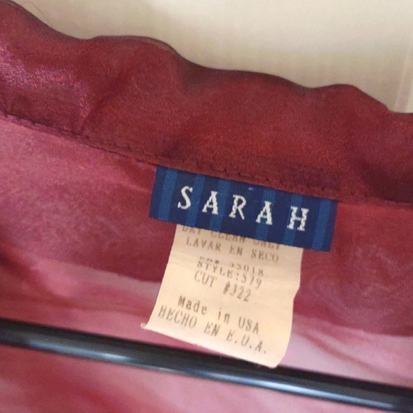 Gorgeous shimmering iridescent dark maroon sheer blouse. Size small. - Picture 2 of 3